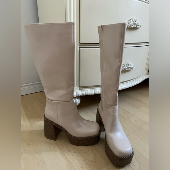 Beige platform boots - Picture 3 of 5